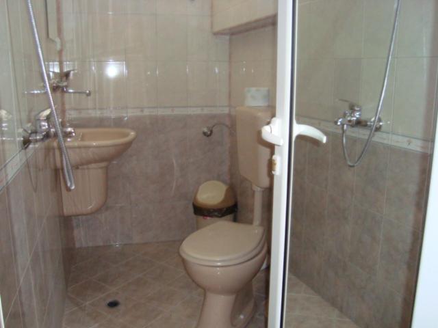 اتاق استاندارد سه نفره, къща за гости стамови