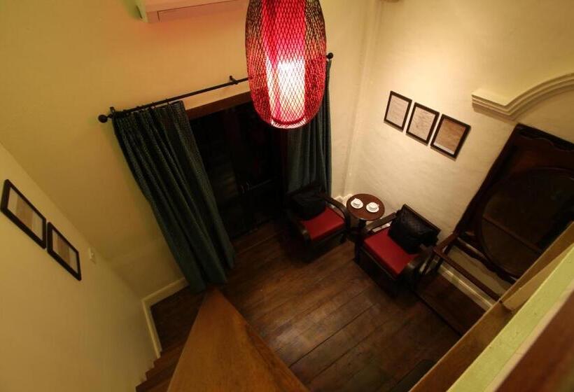 스탠다드 발코니 스튜디오, Baan Luang Rajamaitri Historic Inn