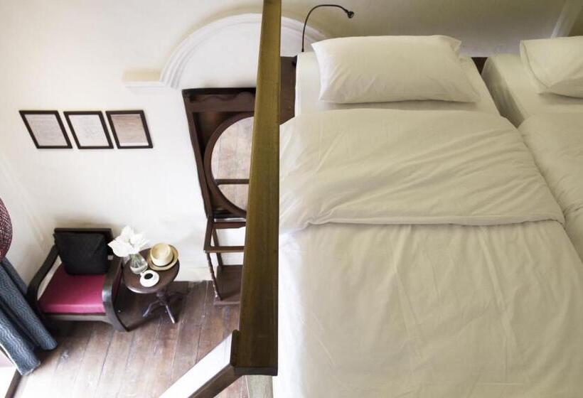 استودیو استاندارد با بالکن, Baan Luang Rajamaitri Historic Inn