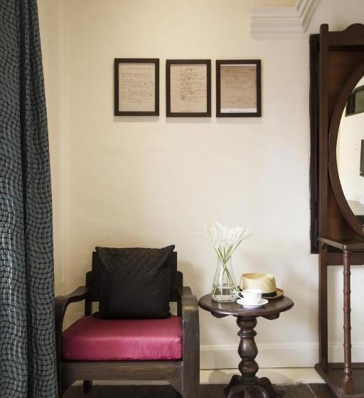 스탠다드 발코니 스튜디오, Baan Luang Rajamaitri Historic Inn