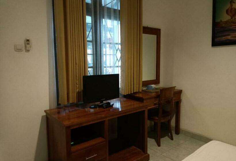 Номер Стандарт, Reddoorz At Griya Cemara Homestay Yogyakarta