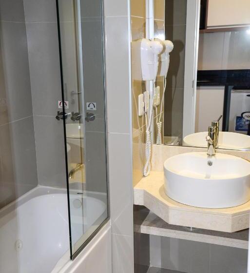Estudio Economy, Solanas Green Park & Crystal Beach