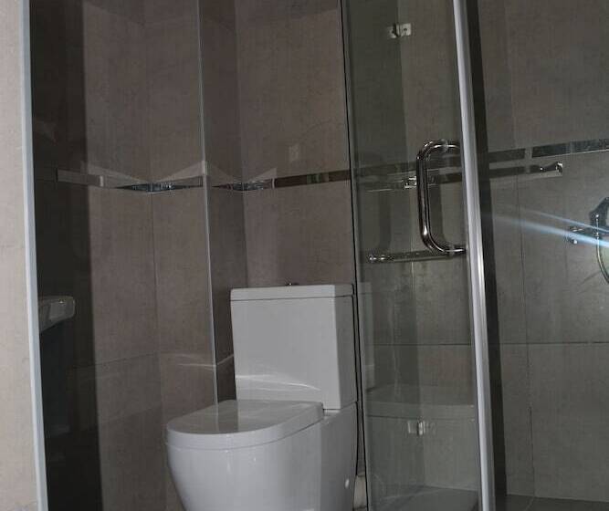 اتاق استاندارد چهارنفره با بالکن, Kent