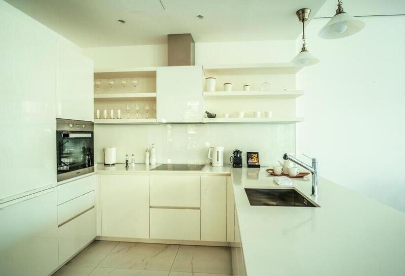 1 Bedroom Deluxe Apartment Sea View, Dukley Hotel & Resort