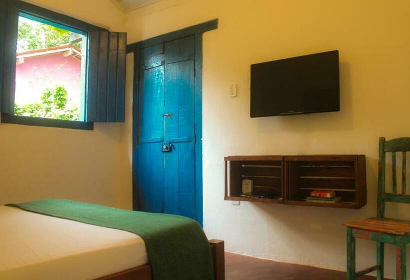 스탠다드 룸, Adios Amigos Hostel