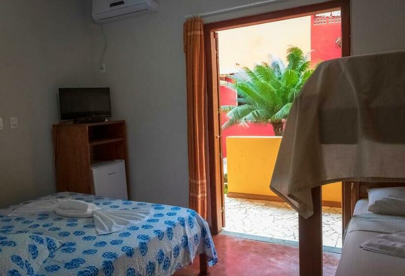 Четырехместный Номер Стандарт, O Pharol Hostel E Pousada