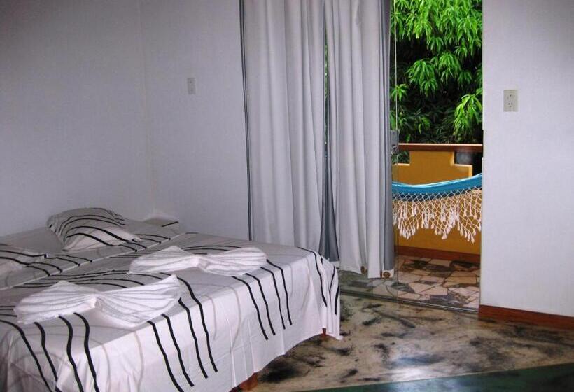 Номер Стандарт Трехместный, O Pharol Hostel E Pousada