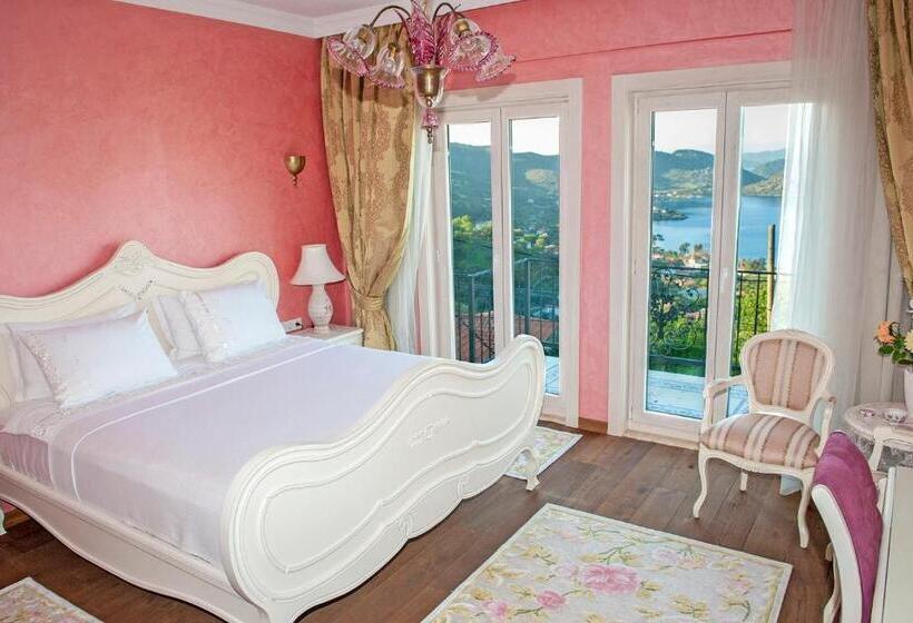Номер Deluxe с Балконом, Swan Lake Hotel   Adult Only