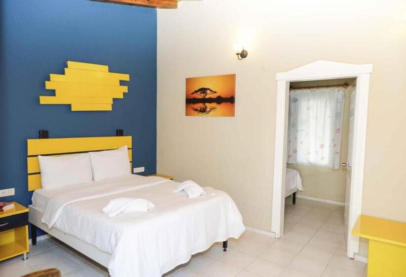 سوییت, Teos Ormanci Tatil Koyu