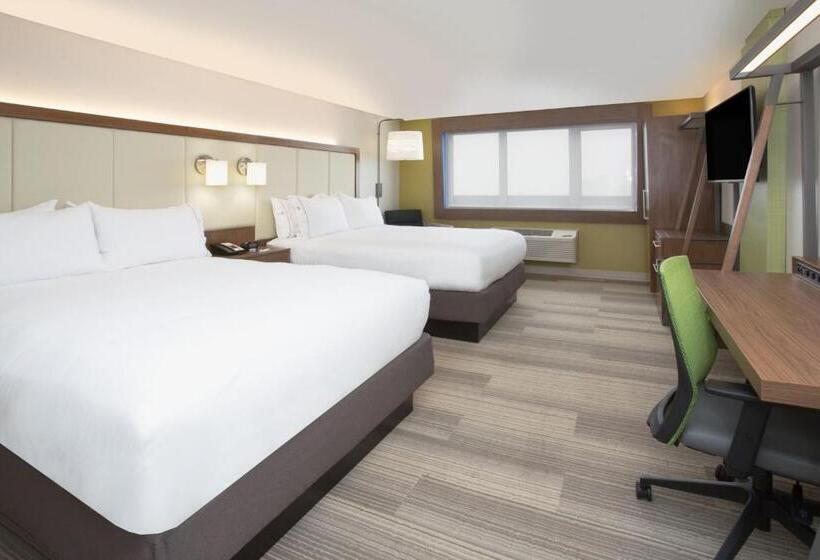 Номер Стандарт Адаптированный для Инвалидов, Holiday Inn Express & Suites West Memphis, An Ihg