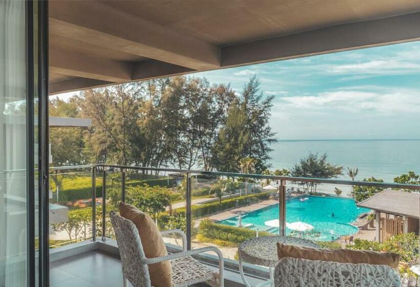 اتاق لوکس, Sand Dunes Chaolao Beach Resort