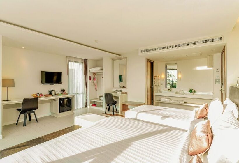 Семейный Номер, Sand Dunes Chaolao Beach Resort