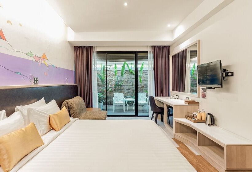 اتاق لوکس, Sand Dunes Chaolao Beach Resort