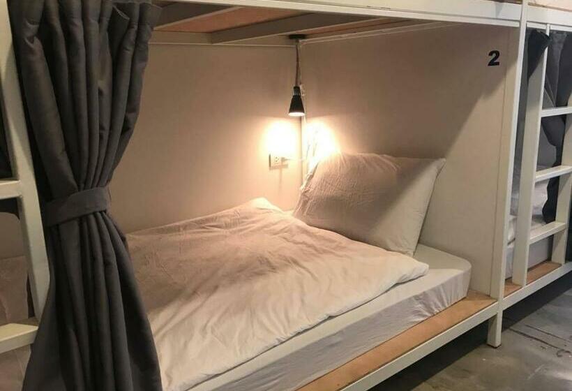 Кровать в Общей Комнате, Hub Of Joys Hostel