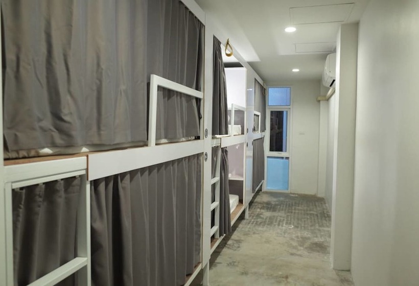 Кровать в Общей Комнате, Hub Of Joys Hostel