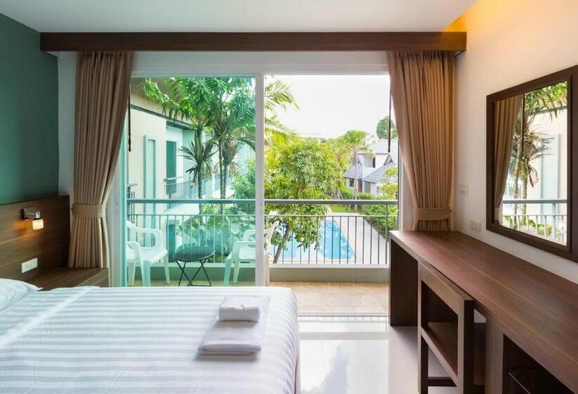 Номер Deluxe Вид на Бассейн, Parida Resort