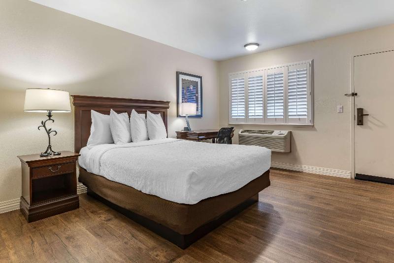 Номер Deluxe Вид на Бассейн, Parida Resort
