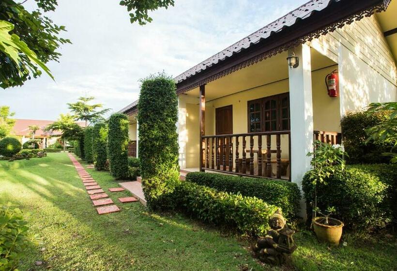 Номер Стандарт, Suan Luang Garden View