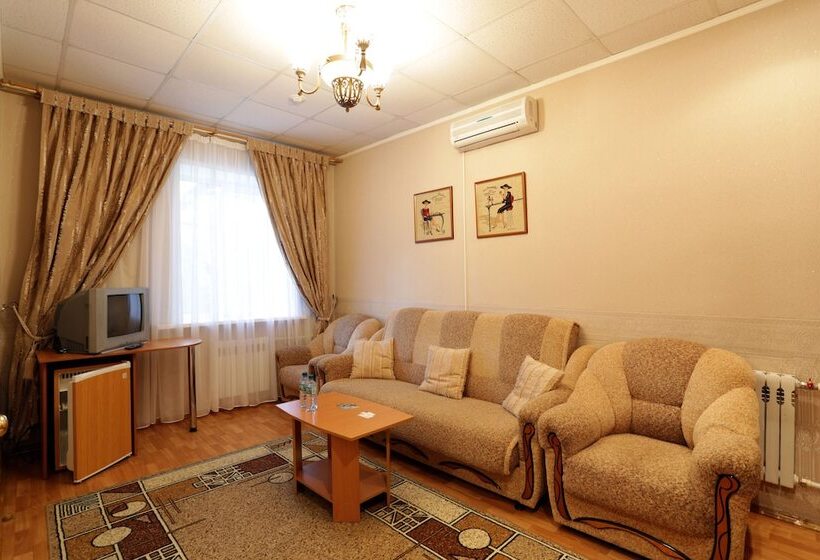 Family Suite, Sovetskaya