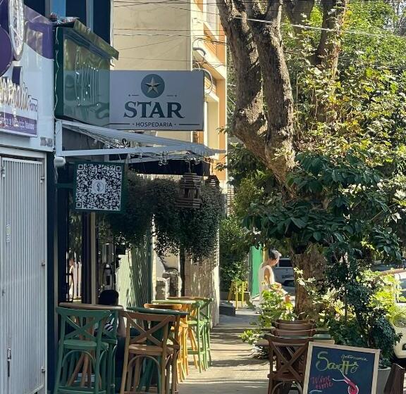 اتاق استاندارد سه نفره, Star Hospedaria