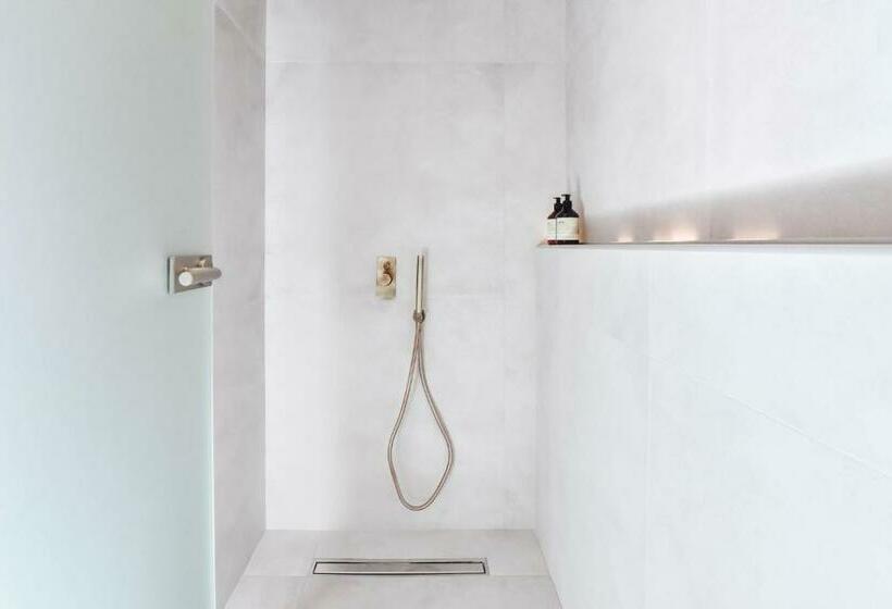 Люкс Superior, Ikaros Suites