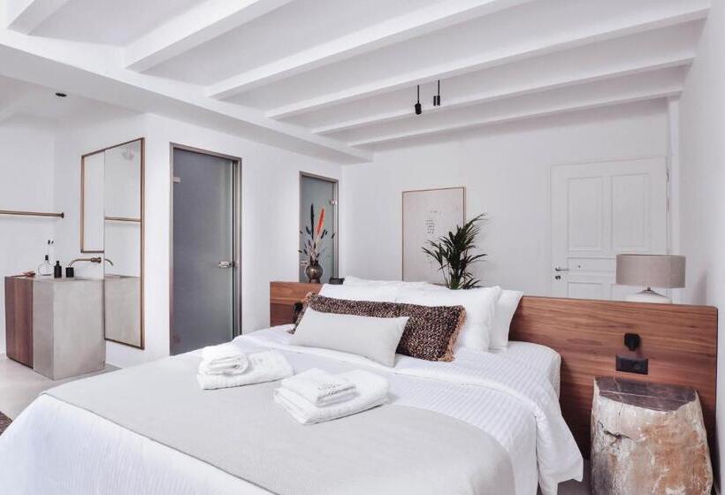 Люкс Superior, Ikaros Suites