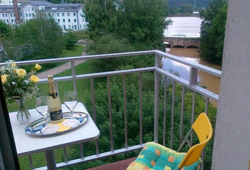 Номер Стандарт с Балконом, Family Hotel Maxim