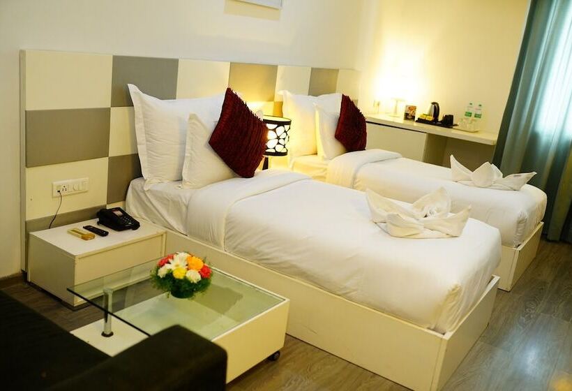 اتاق اجرایی, Vijay Parkinn Coimbatore