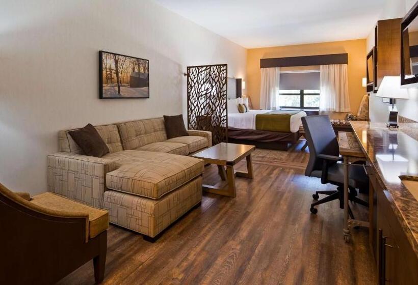 스위트 킹사이즈 침대, Best Western Plus Franciscan Square Inn & Suites  Steubenville