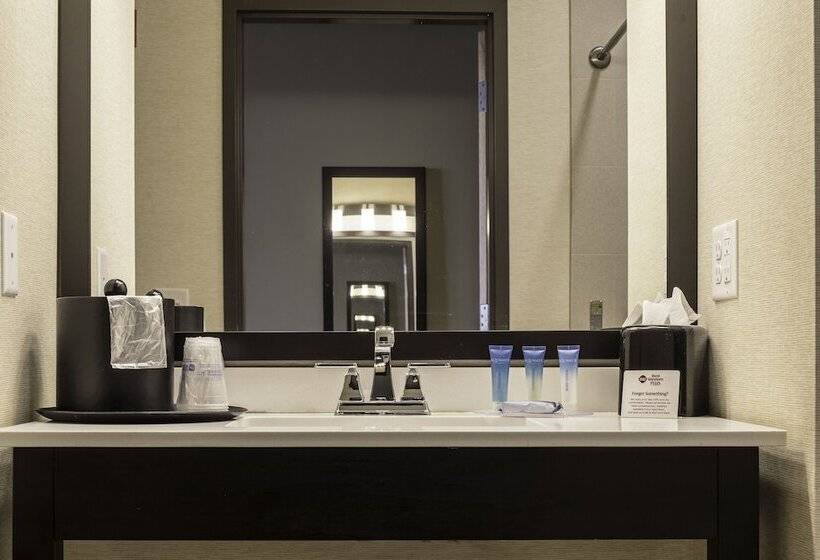Люкс, Best Western Plus Franciscan Square Inn & Suites  Steubenville