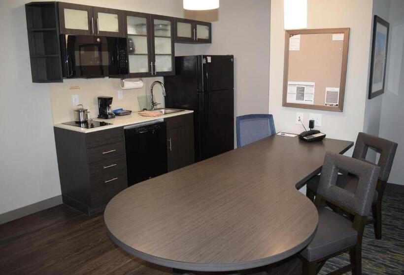 Люкс Кровать Кинг, Candlewood Suites   Nashville Metro Center, An Ihg