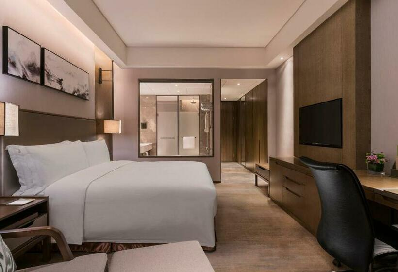 اتاق استاندارد با تخت بزرگ, Doubletree By Hilton Hotel Shiyan