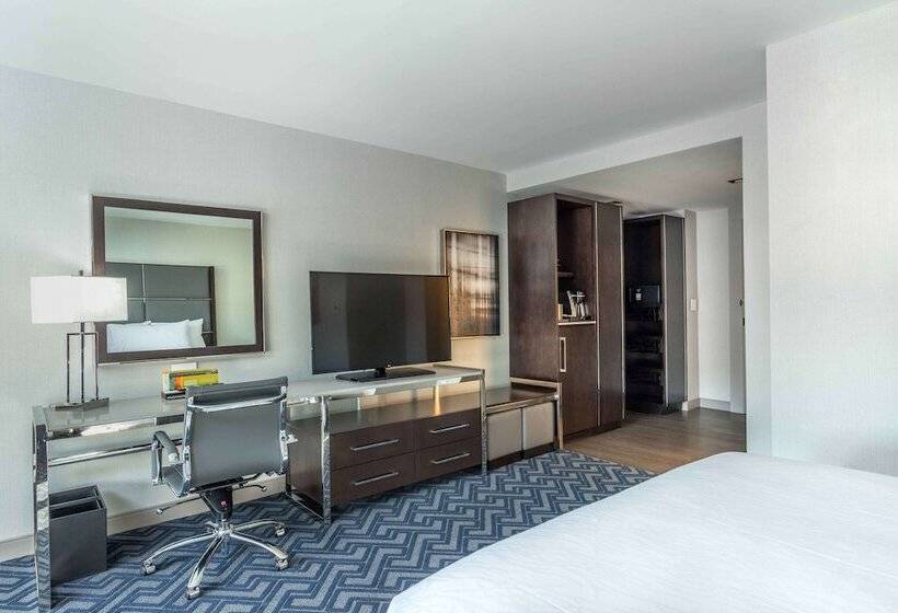 Номер Стандарт Двуспальная Кровать Адаптированный для Инвалидов, Hilton Garden Inn Foxborough Patriot Place