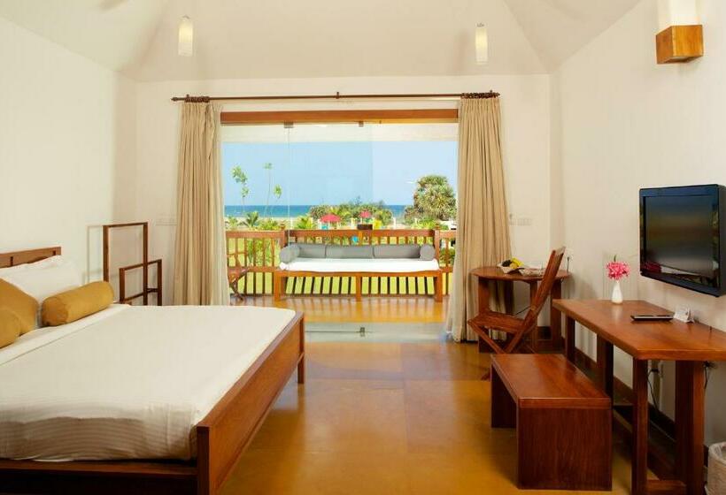 اتاق لوکس با تخت بزرگ, Le Pondy