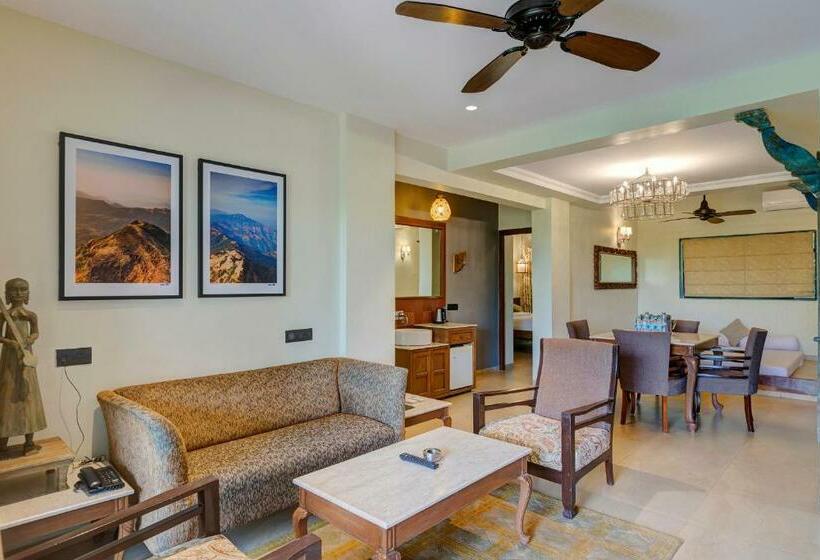 Люкс, Ramsukh Resorts And Spa