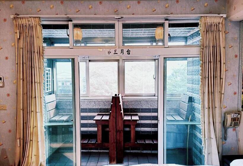 اتاق سوپریور خانوادگی, Jinge Guest House 集集金格民宿電動車充電站