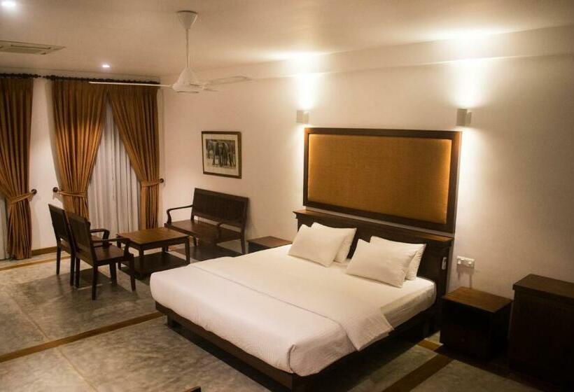 Номер Deluxe, Refresh Hotel Hikkaduwa