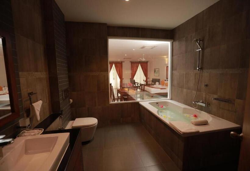 Семейный Номер Deluxe, Refresh Hotel Hikkaduwa