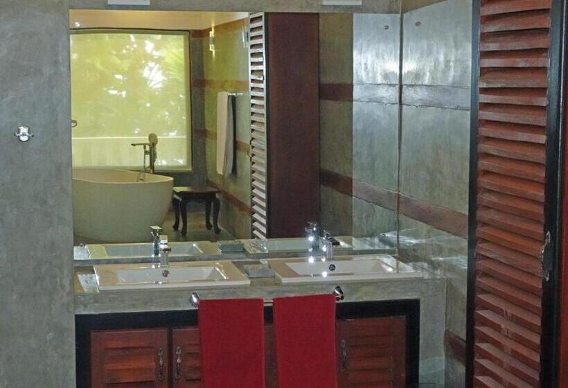 Стандартный Номер Кровать Кинг, Suite Lanka