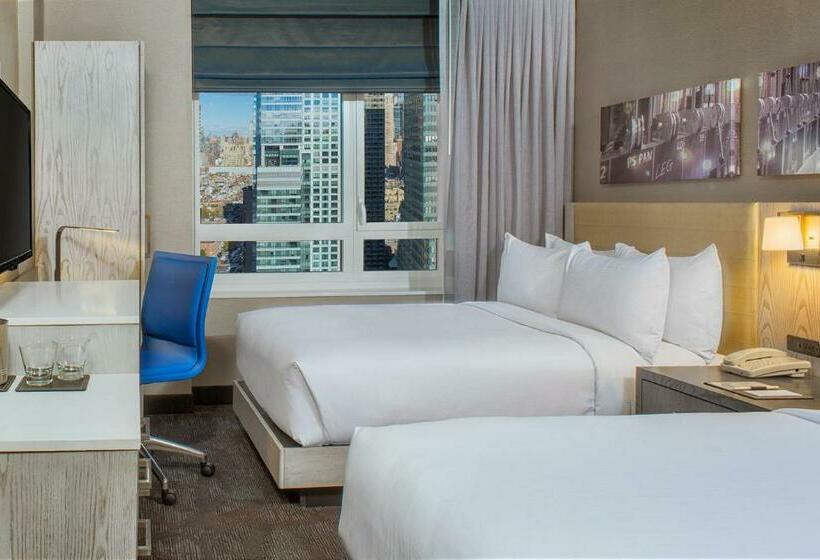 带城市景观的优质房间, Doubletree By Hilton  New York Times Square West
