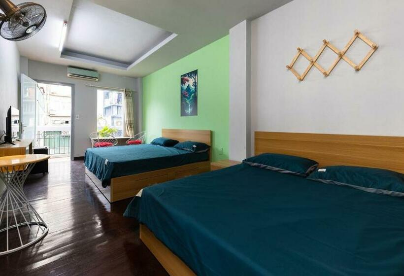 اتاق استاندارد چهارنفره با بالکن, Twins Home