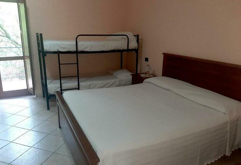 Номер Стандарт, Residenza Rurale L Antico Castagneto