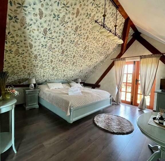 Номер Стандарт с Балконом, Zámeček   Chateau Lány   Depandance Stroodel