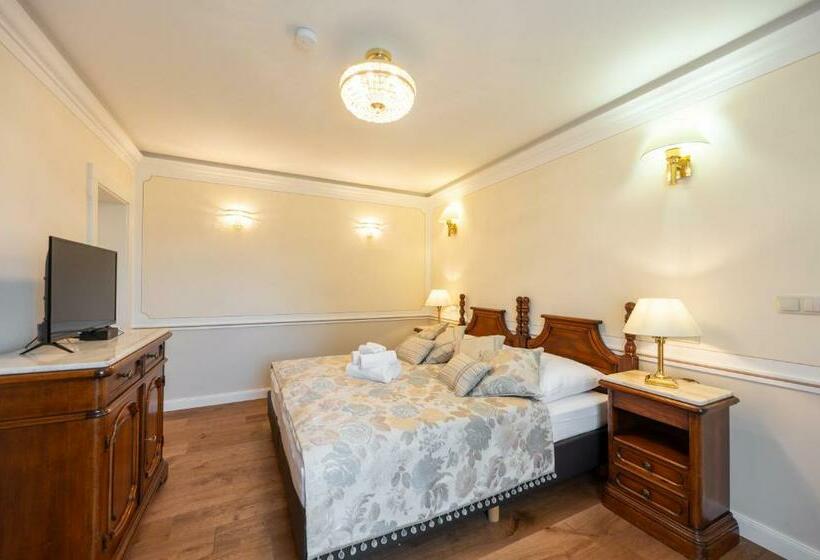 Номер Deluxe, Zámeček   Chateau Lány   Depandance Stroodel