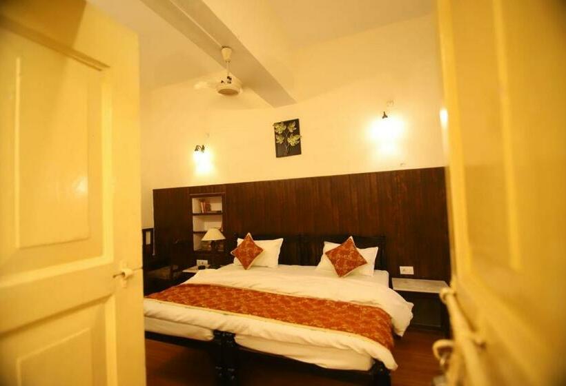 اتاق سوپریور, Fabhotel Sarovar Palace