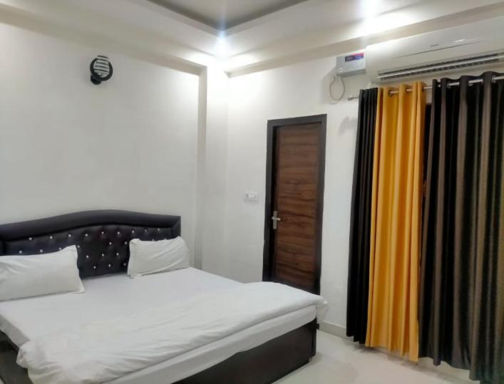 Номер Deluxe, Krishna Cottage, Vrindavan