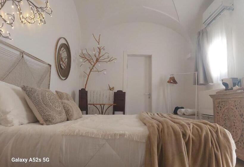 Номер Стандарт с Гидромассажем, Zahra Superior Suite With Private Pool