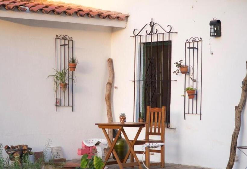 标准间, 210 Casa De Huéspedes