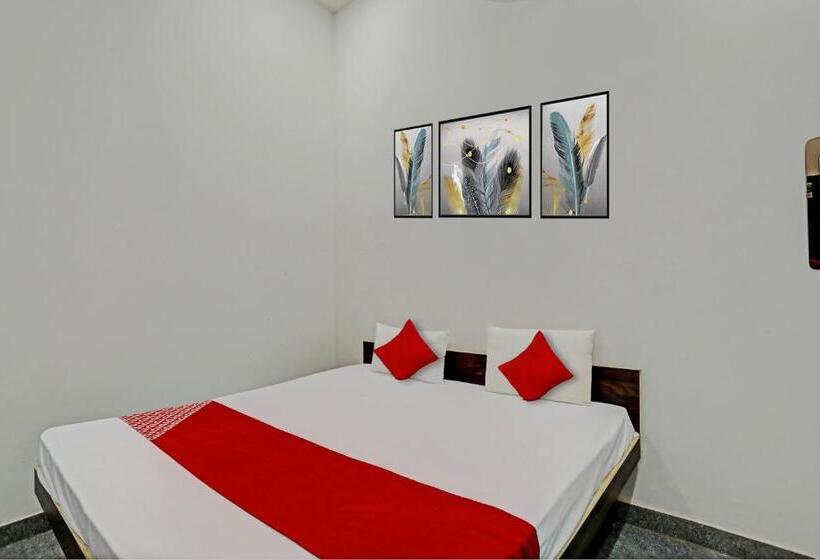 Трехместный Номер Классика, Oyo Flagship The Crown Plaza