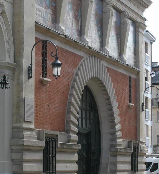 Люкс Повышенной Комфортности, Les Suites Champenoises